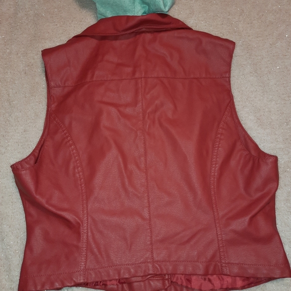 Jacket - Picture 2 of 3